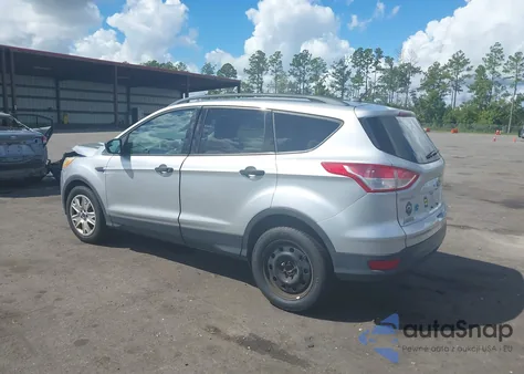 2014 Ford Escape S z USA, uszkodzony, nr VIN 1FMCU0F72EUD02262